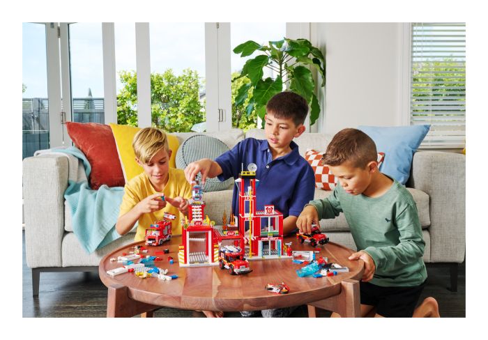 Max City 933 Brick Box Playset Series 1