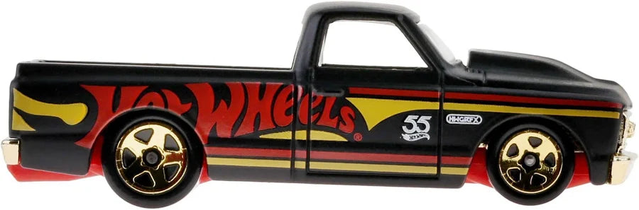 Hot Wheels Pearl & Chrome 2023 - '67 Chevy C10