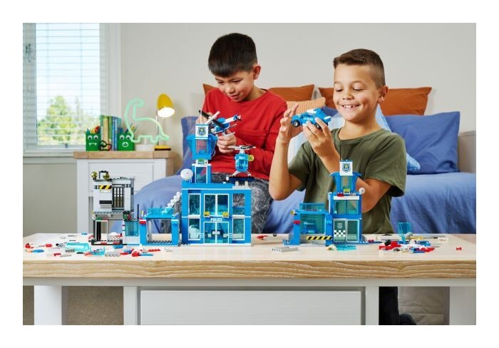 Zuru - Max City 870 Brick Box Playset WAS £34.99 NOW £19.99