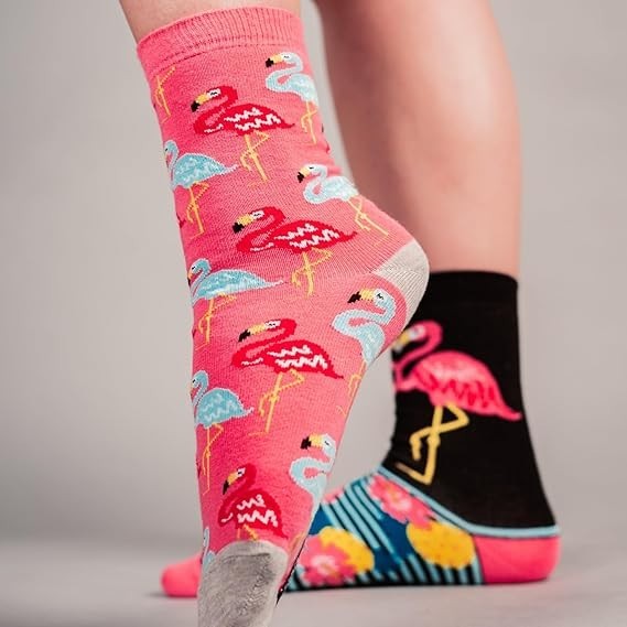 Womans Socks Novelty United Oddsocks Go Flamingo 6 Socks Floral  UK 4 - 8