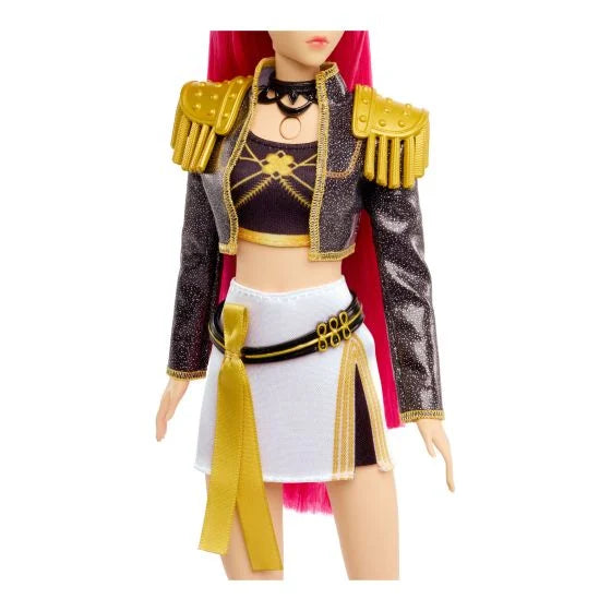 KPop Demon Hunters HUNTR/X Mira “Golden” Singing Doll