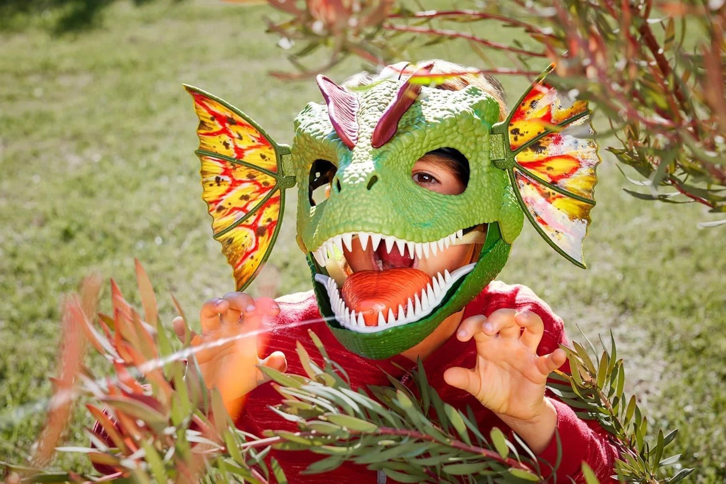 Jurassic World Dilophosaurus Role Play Mask Water-Shooting Feature